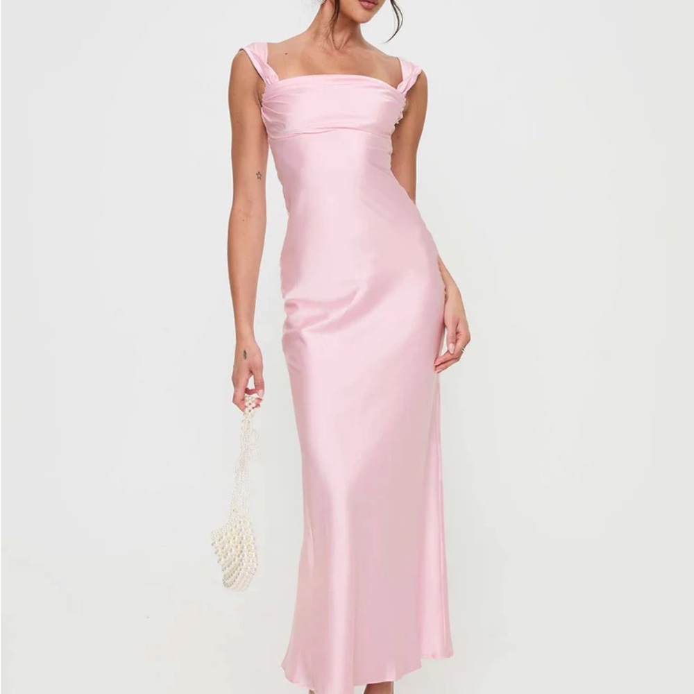 Elegant Off-Shoulder Satin Maxi Dress in Light Pink - Picture 3 of 16